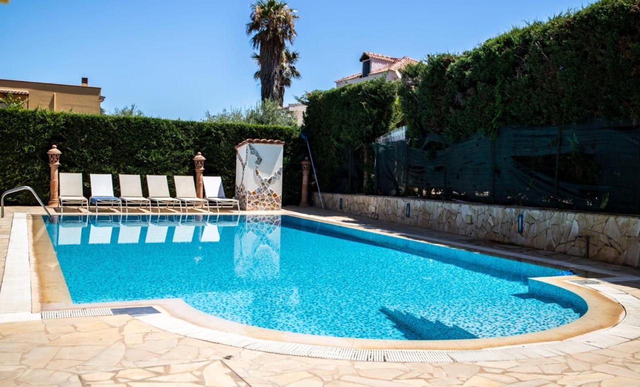 Dimora Fanale, Villa Esclusiva Con Piscina Privata - Fanale Rentals อัลตาวิลลา มิลิเชีย ภายนอก รูปภาพ